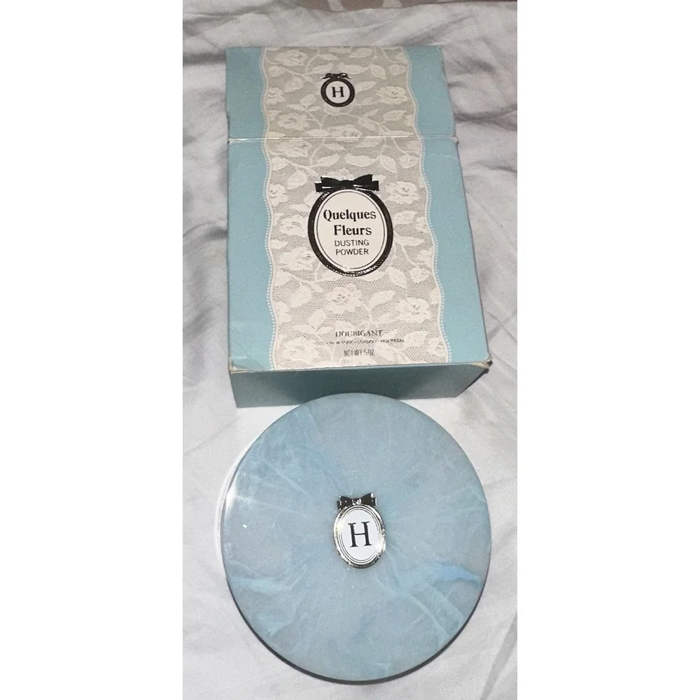 Vintage Houbigant Queiques Fleurs Dusting Powder